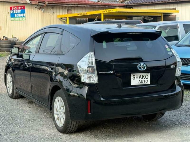PRIUS ALPHA
