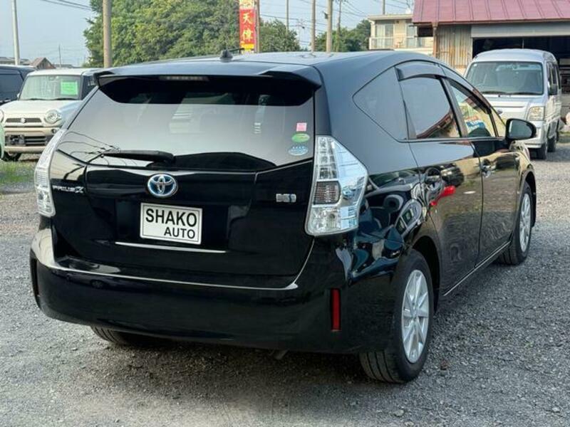 PRIUS ALPHA
