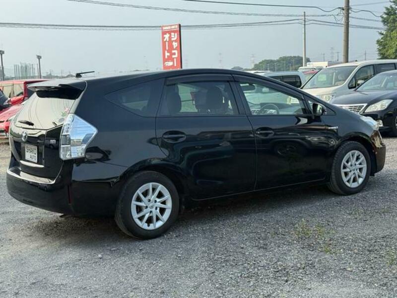 PRIUS ALPHA
