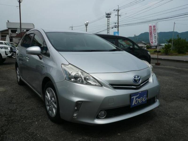 PRIUS ALPHA