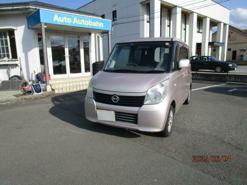 NISSAN ROOX