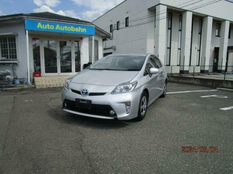 TOYOTA PRIUS