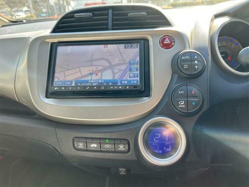 FIT HYBRID