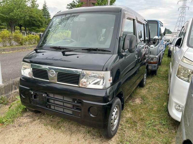 NISSAN CLIPPER VAN