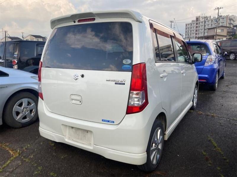WAGON R