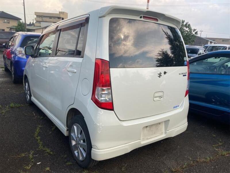 WAGON R