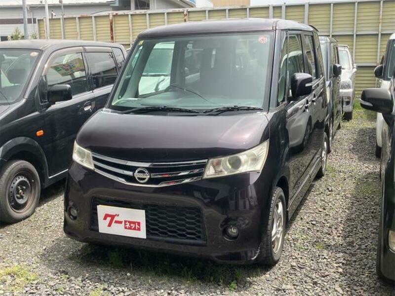 NISSAN ROOX