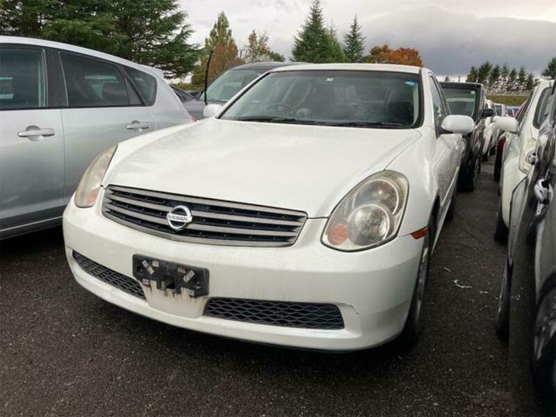 NISSAN SKYLINE