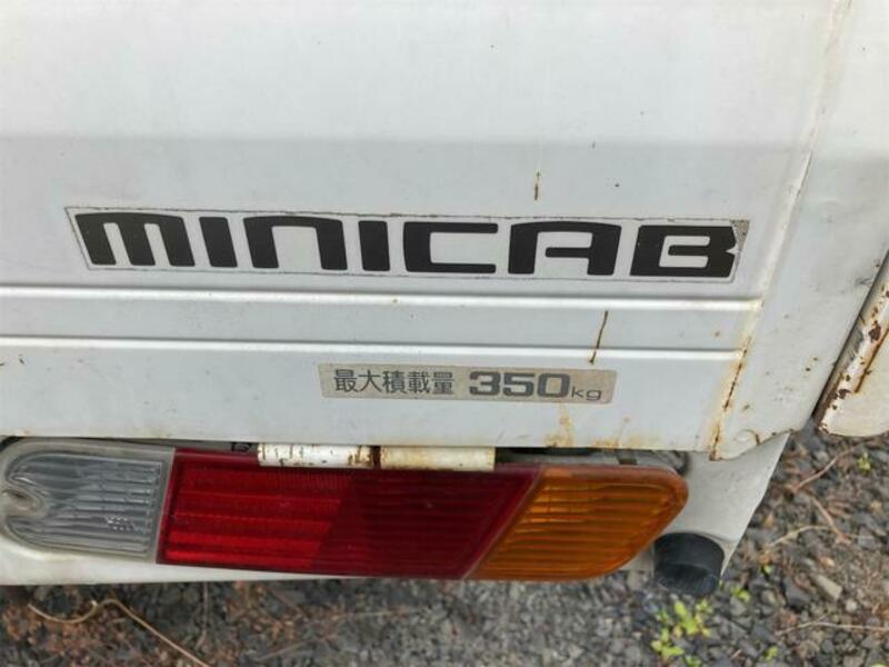 MINICAB TRUCK