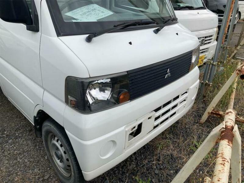 MITSUBISHI MINICAB TRUCK
