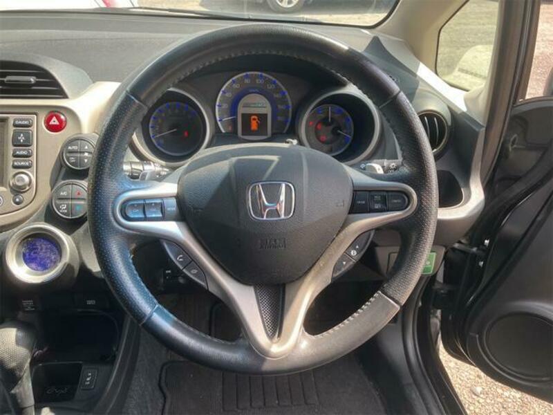 FIT HYBRID