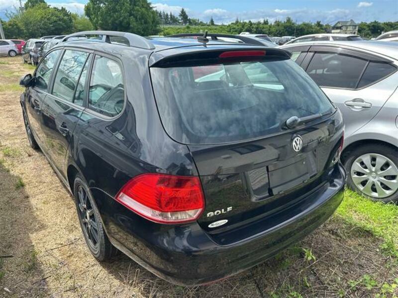 GOLF VARIANT