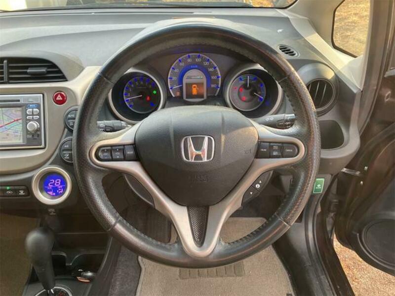 FIT HYBRID