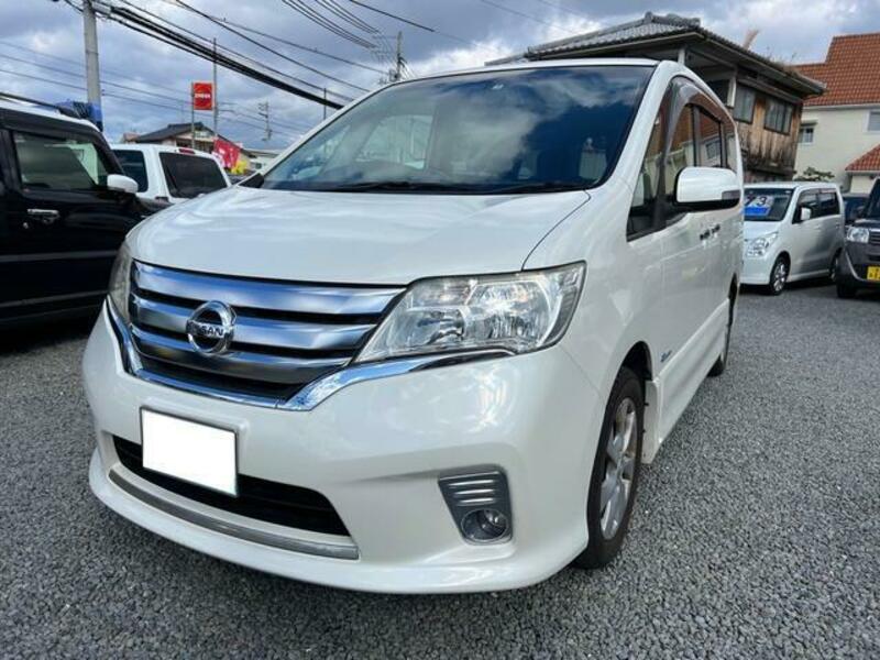 NISSAN SERENA