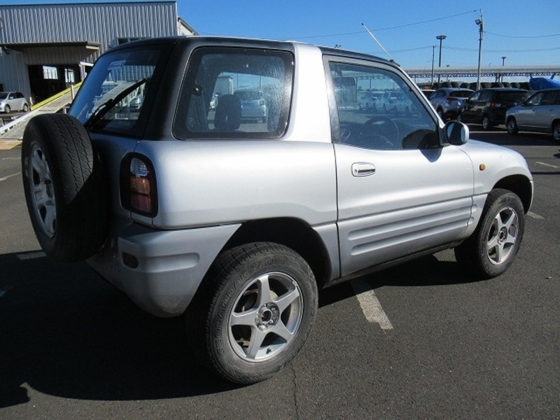 RAV4