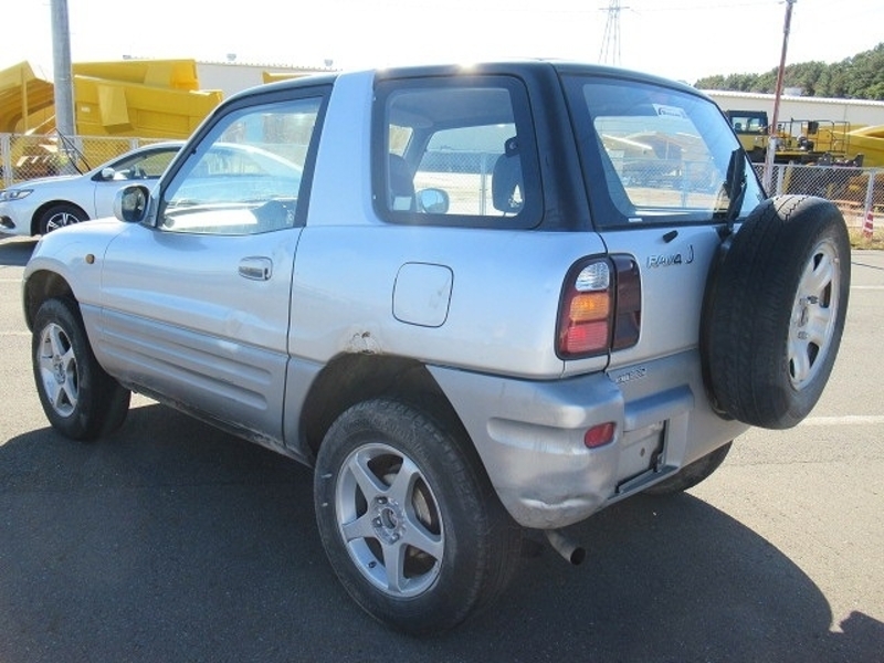 RAV4