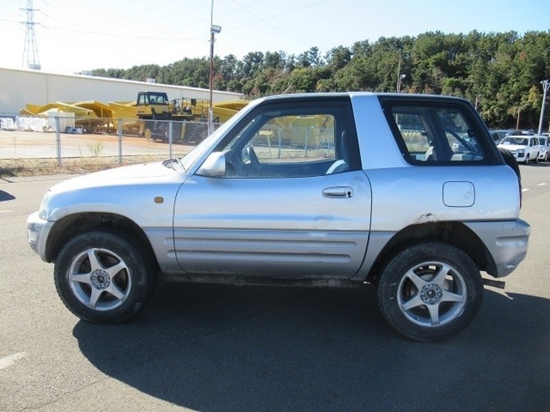 RAV4