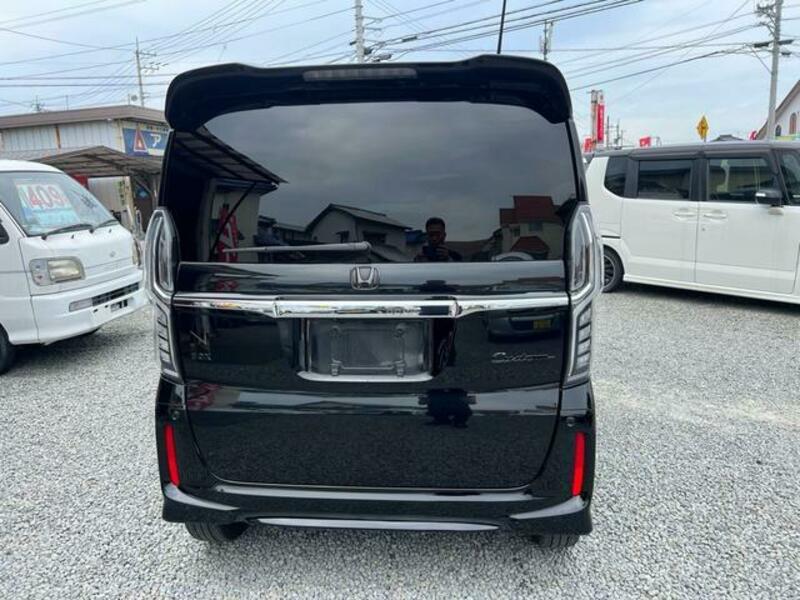 N BOX CUSTOM