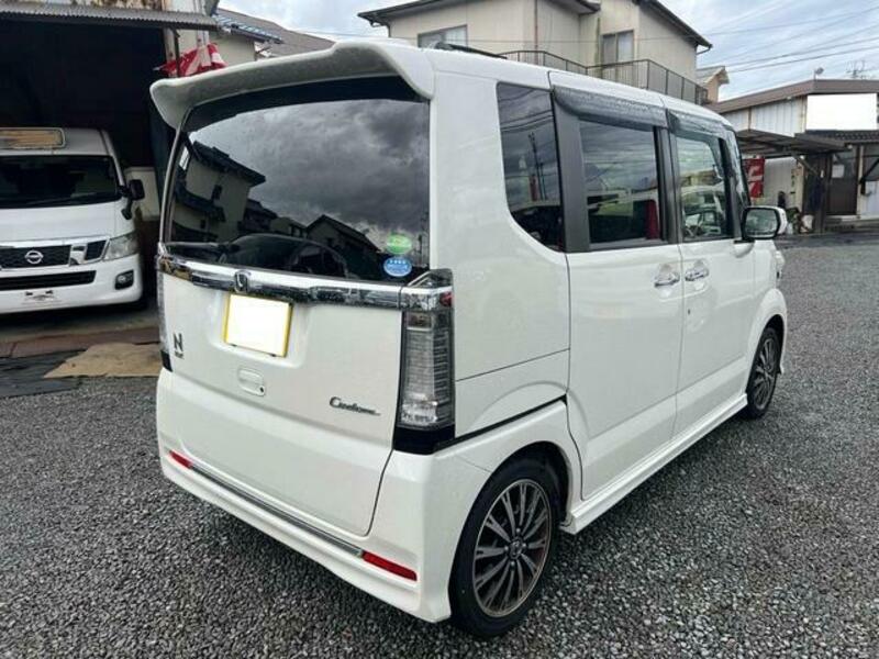 N BOX CUSTOM