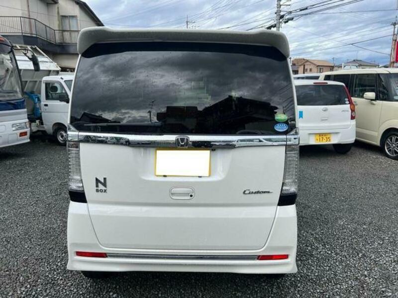 N BOX CUSTOM