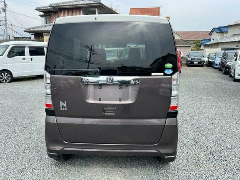 N BOX