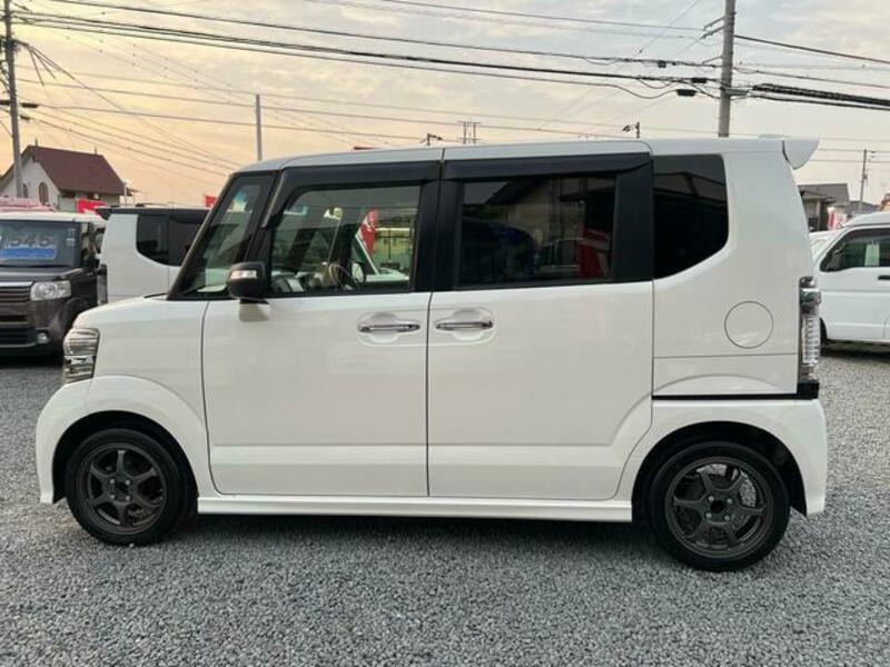 N BOX CUSTOM