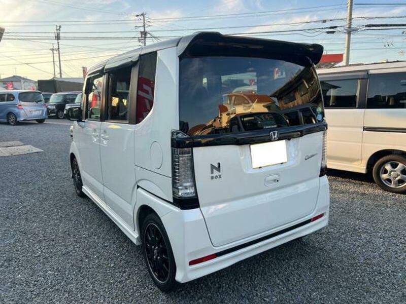 N BOX CUSTOM