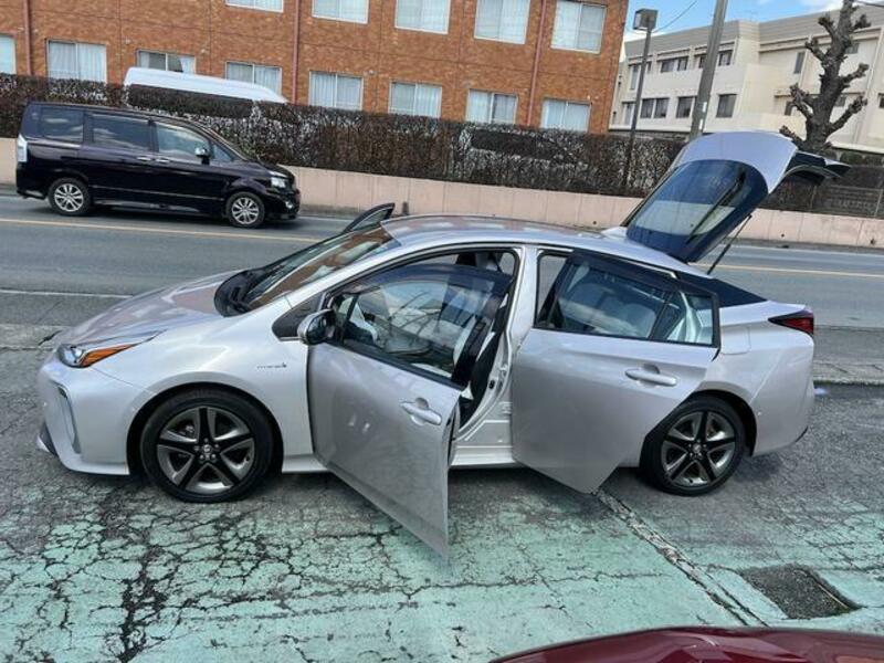 PRIUS