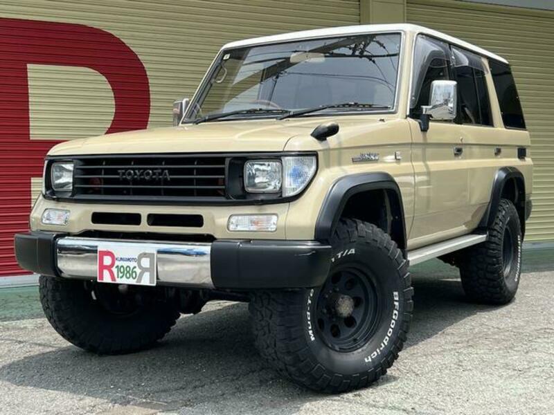 TOYOTA LAND CRUISER PRADO