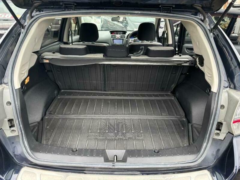 XV HYBRID