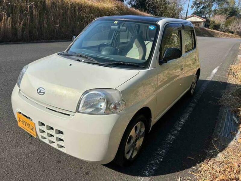DAIHATSU ESSE