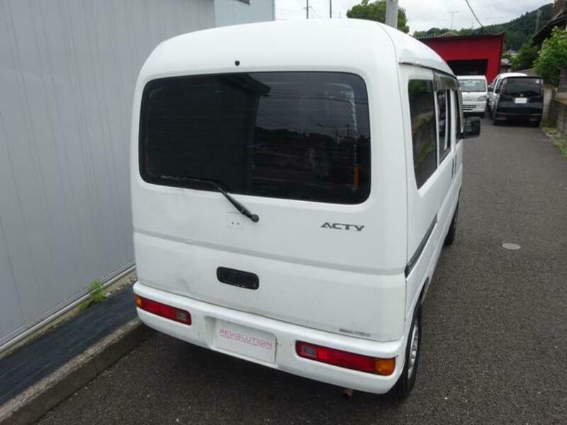 ACTY VAN