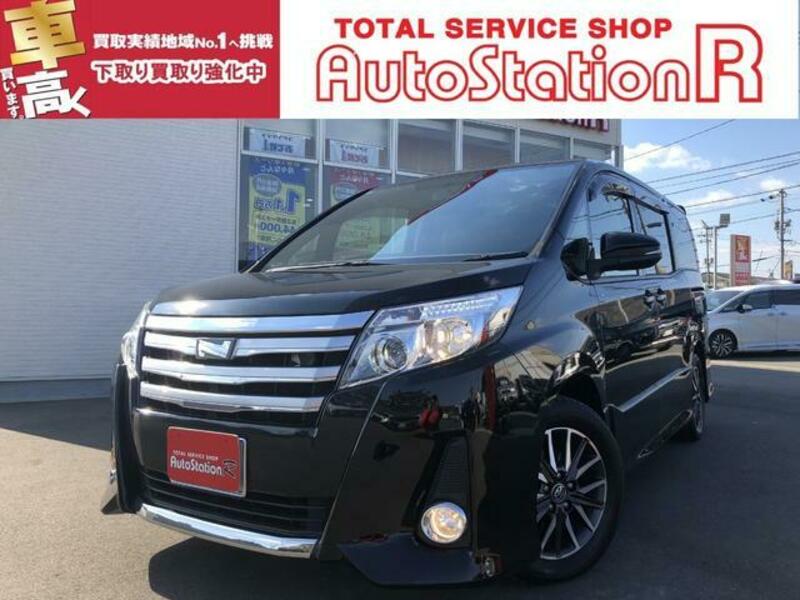 TOYOTA NOAH