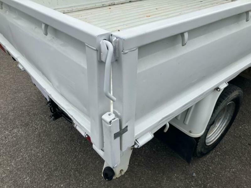 BONGO TRUCK
