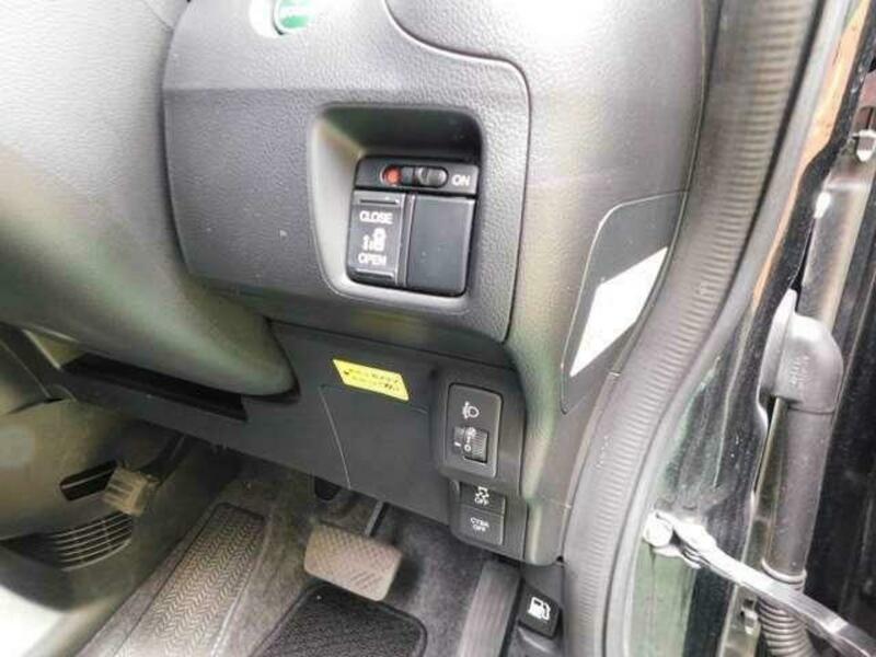 N BOX