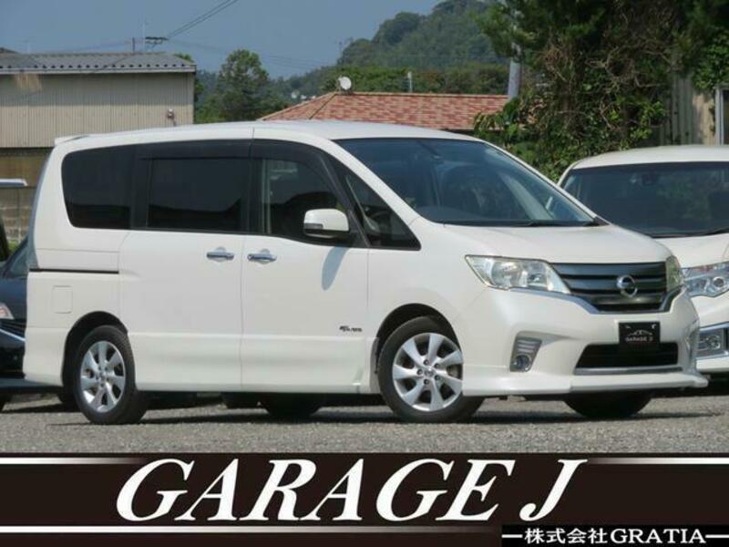 NISSAN SERENA