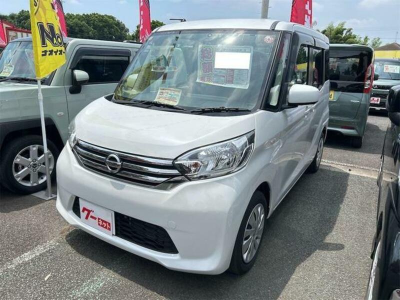 NISSAN DAYZ ROOX