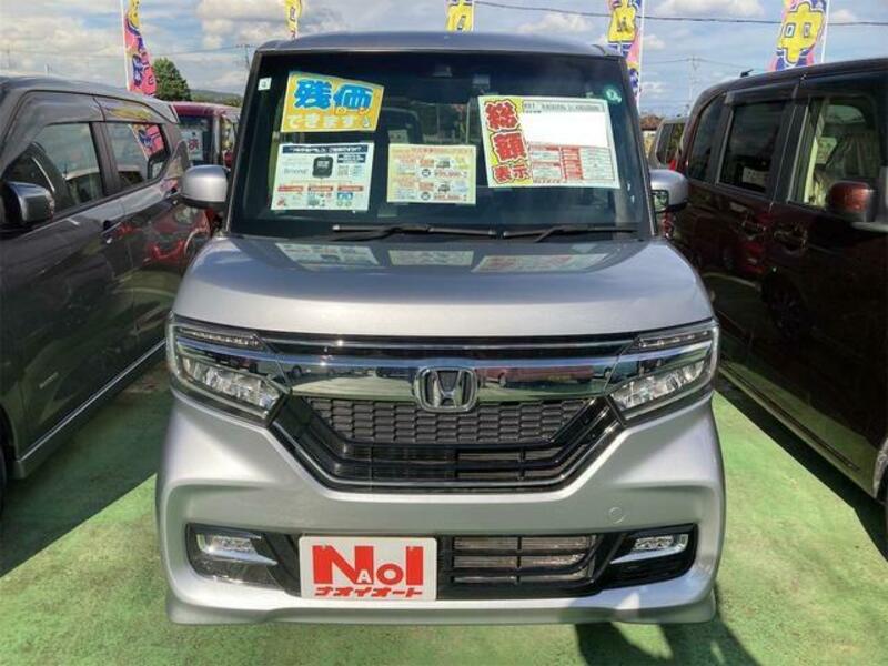 N BOX CUSTOM