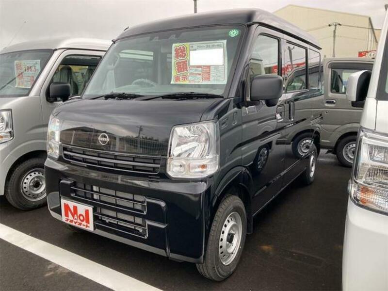 NISSAN CLIPPER VAN