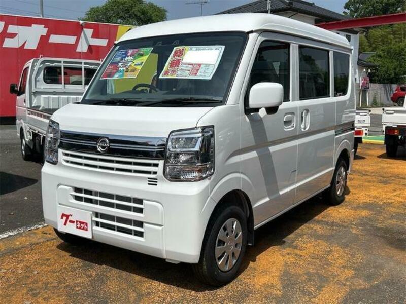 NISSAN CLIPPER VAN