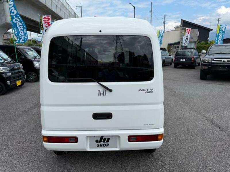 ACTY VAN