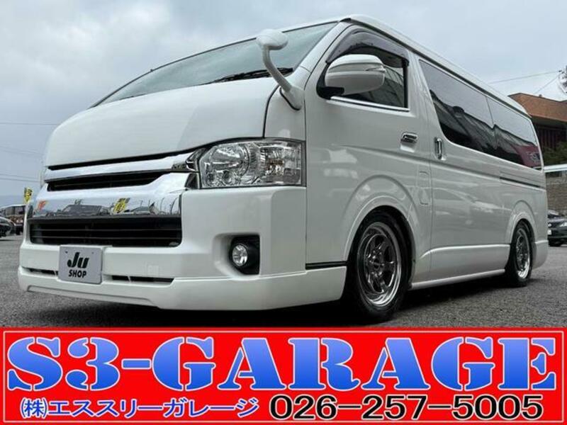 TOYOTA HIACE WAGON