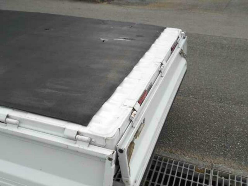 MINICAB TRUCK