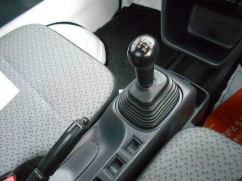 MINICAB TRUCK