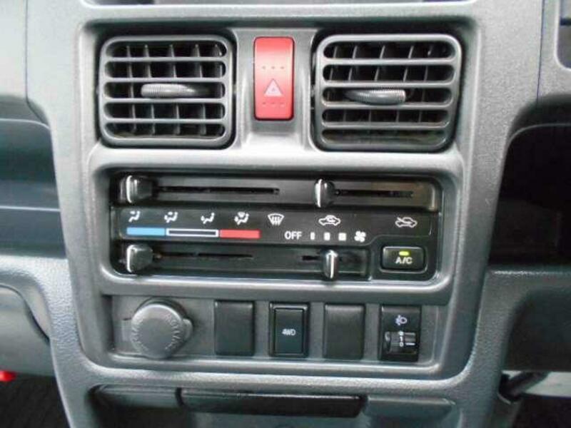 MINICAB TRUCK