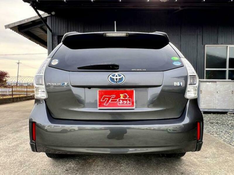 PRIUS ALPHA