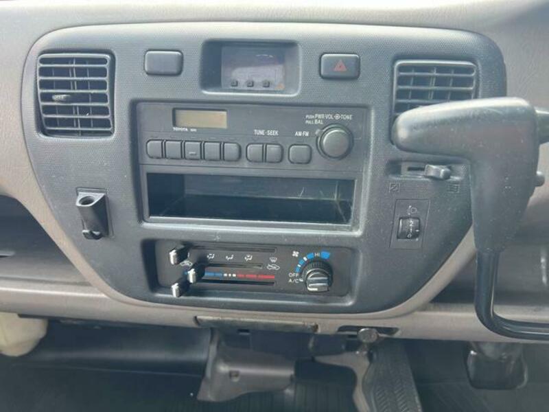 TOWNACE TRUCK