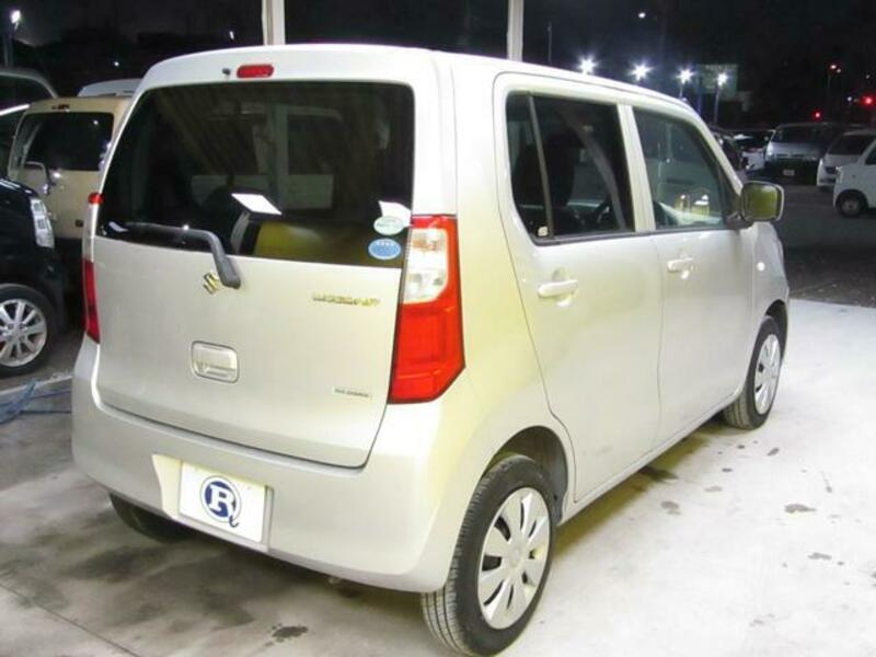 WAGON R