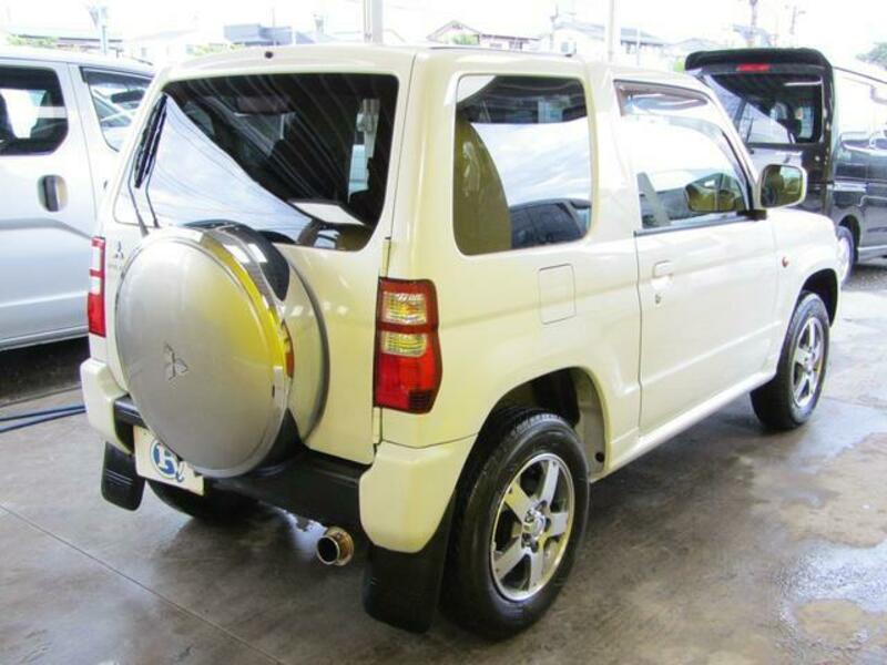 PAJERO MINI
