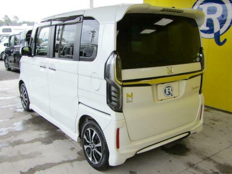 N BOX CUSTOM